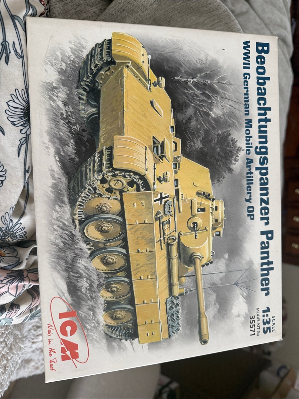 Beobachtungspanzer Panther WWII Model Kit - Yellow Tank Building Set